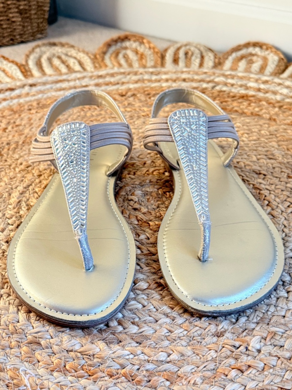 🌾 Kelly &‎ Katie Sparkle Silver T-Strap Embellished Sandals